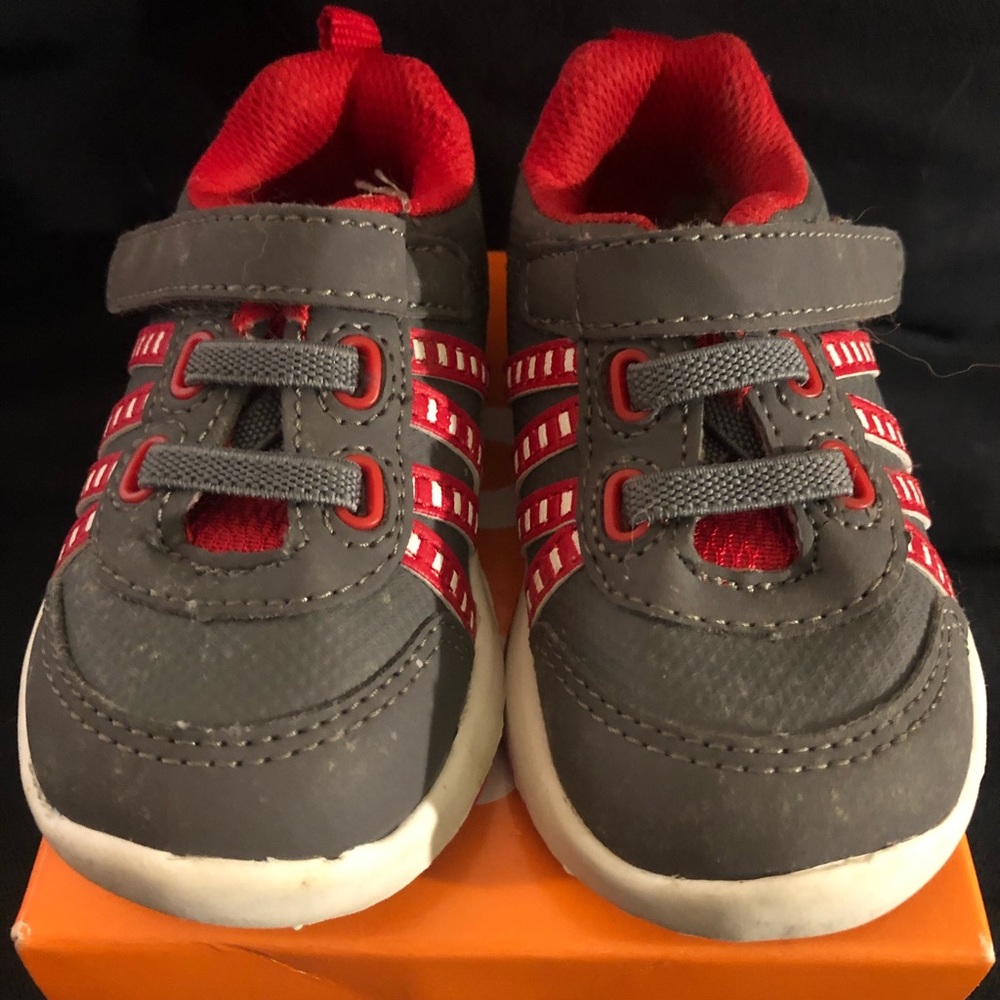 Zoe & Zac Toddler Sneaker